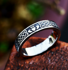 Retro Simple Fashion Men's Ring